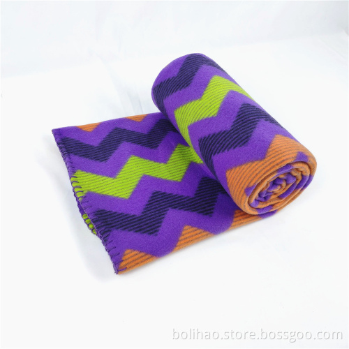 Factory Direct Sales Polyester Fiber Polar Fleece Throw Blanket Fleece Wearable Blanket
